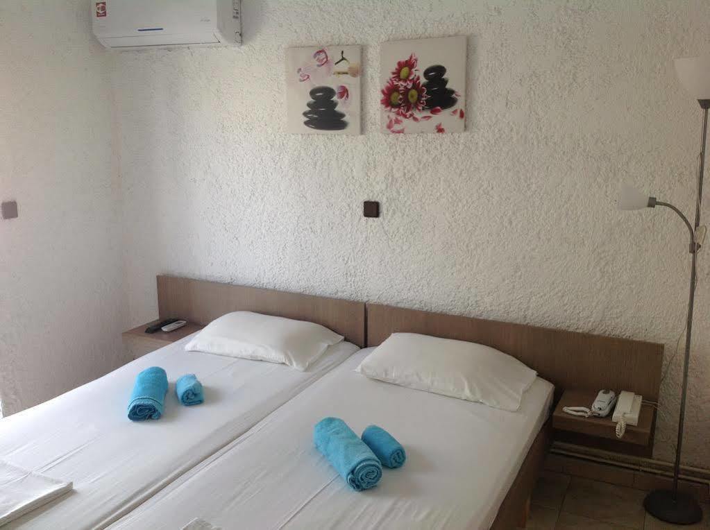 Aialion Studios & Apartments - Steve Apartments Rhodes City Bagian luar foto
